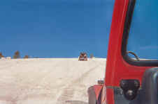 017_17.JPG (69614 bytes)